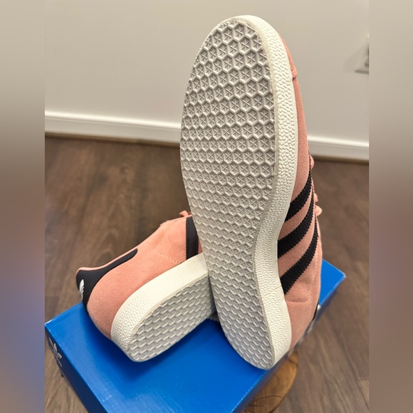 Adidas Gazelle Men’s Athletic Pink Black White Sneakers JH5388, Size 10.5 - Picture 7 of 9